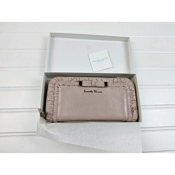 Samantha Thavasa Petit Choice Pink Full Size Long Wallet